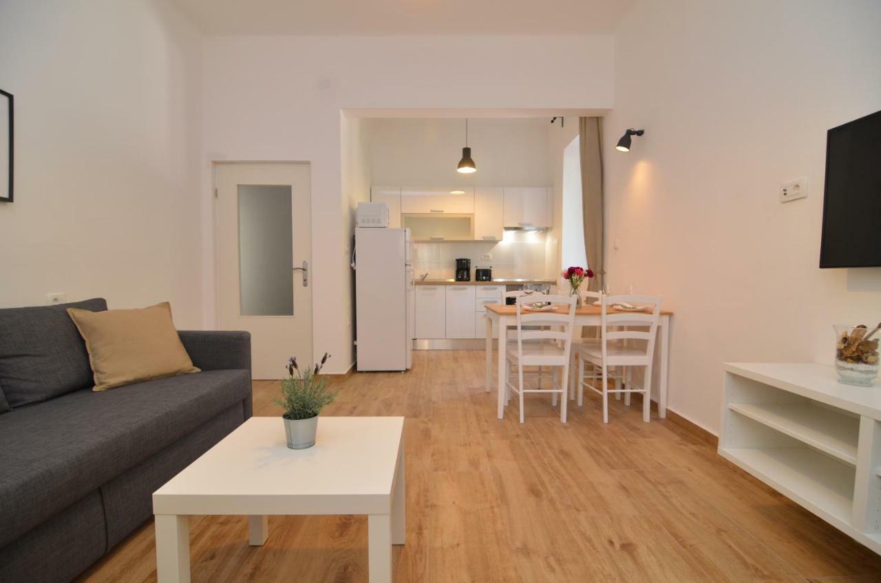 Apartment Zara Sun מראה חיצוני תמונה